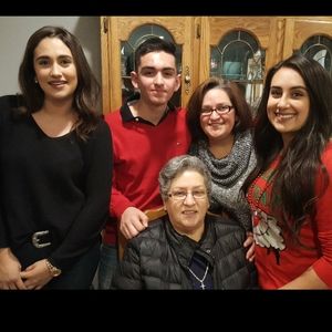 Meet your Posher, Sandra